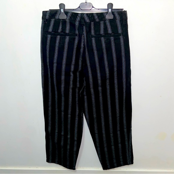 URBAN OUTFITTERS - Wide Leg Pinstripe Trousers - Picture 6 of 9